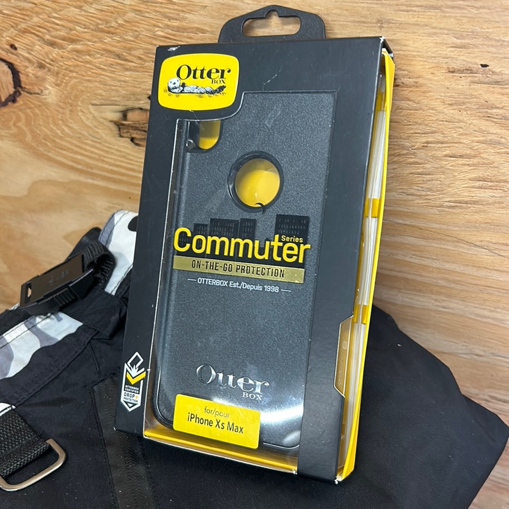 Otter box for Xs Max
